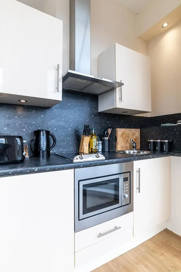 Victoria Court Suites - Aberdeen Apartment