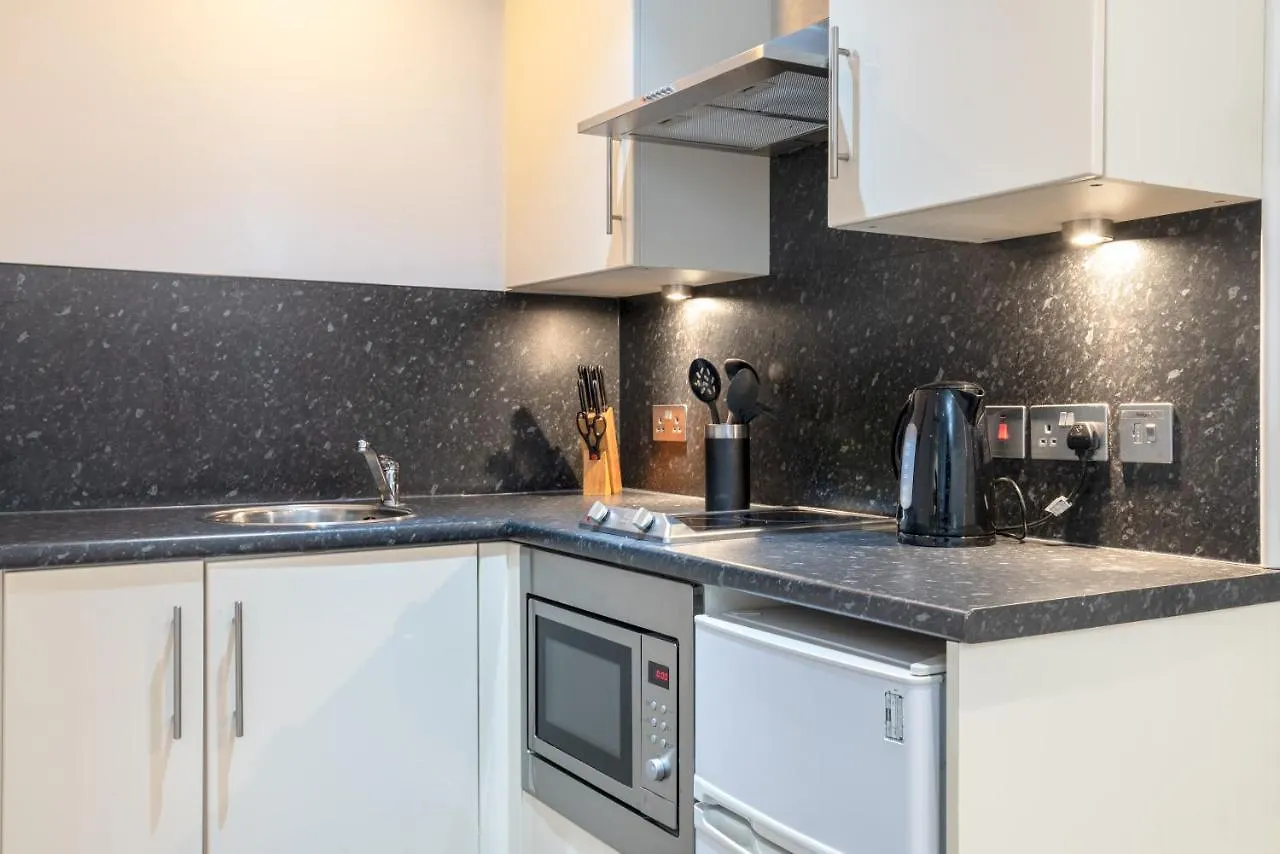 Victoria Court Suites - Aberdeen
